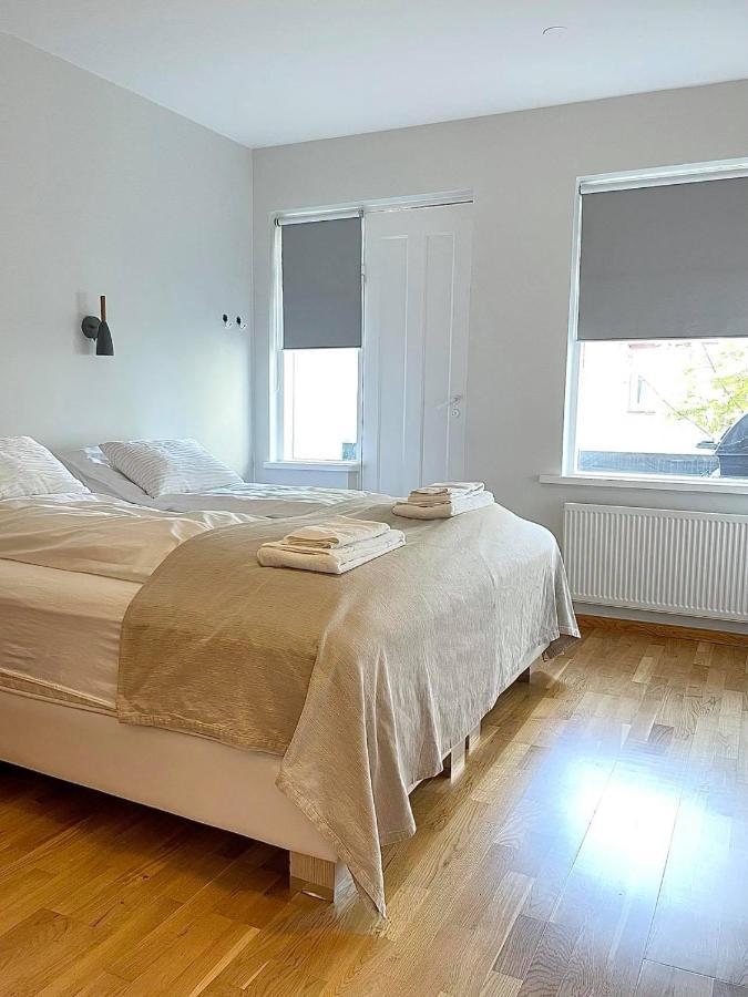 Day Dream Townhall Square Apartments Akureyri Exterior foto